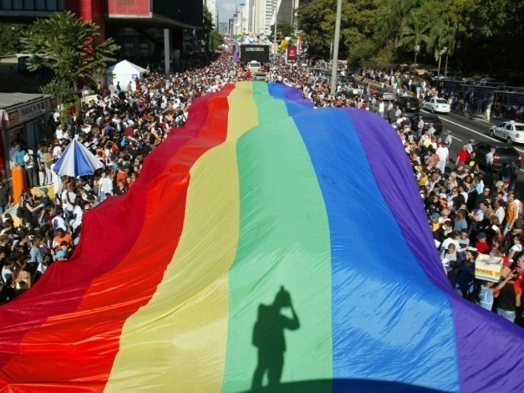 Homofobia deve ser crime?